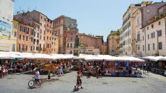 От години забележителни фермерски пазари по цял свят привличат феновете