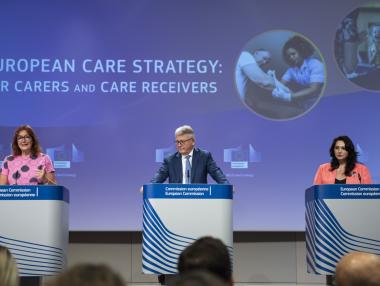 Качествените социални грижи са инвестиция в полза на обществото