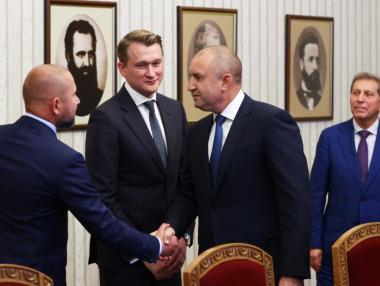 Вечерни новини: Радев обсъди петролното ембарго с „Лукойл“; ЕЦБ вдига лихвите