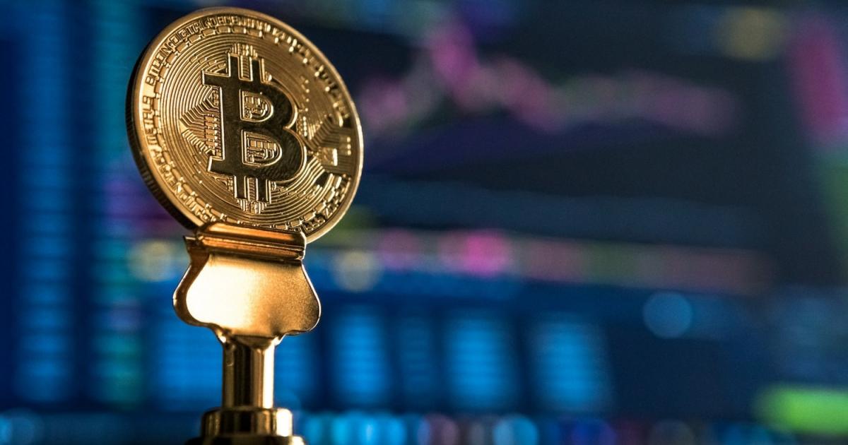 Цената на биткойн продължава да върви нагоре, като в понеделник