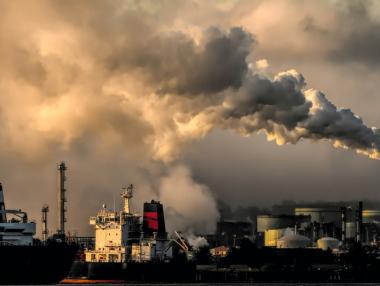 Инвеститори с активи за $39 трилиона искат забрана на изкопаемите горива