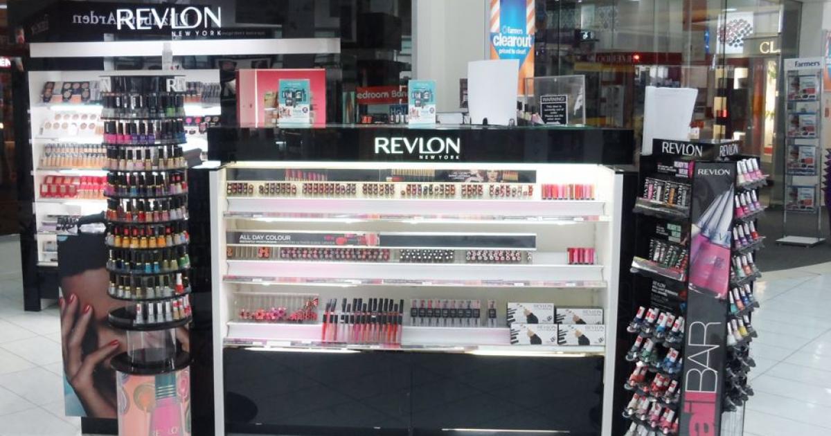 Магическото име REVLON, асоциирано с образите на най-красивите жени, излъчващи