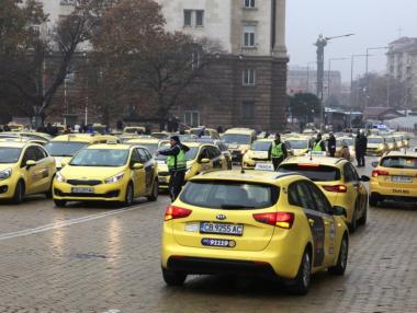 Софийските таксита искат 20% по-високи тарифи