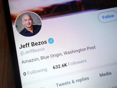 Индийски милиардер измести Джеф Безос и стана вторият най-богат човек в света