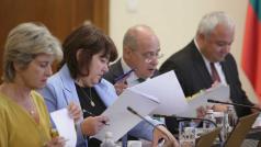 Правителството изтегли 4 4 млрд лв външен заемСлужебното правителство успя да