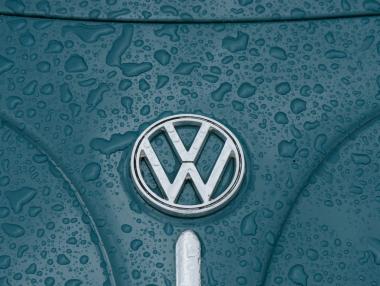 Volkswagen очаква проблемите с чиповете да продължат по-дълго