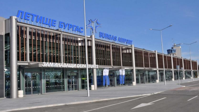 Служебният кабинет удължи концесията на летищата в Бургас и Варна