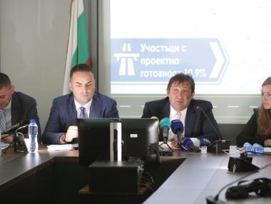 „Магистрали без ясна стратегия“: Участък от „Хемус“ ще бъде пуснат след седмица