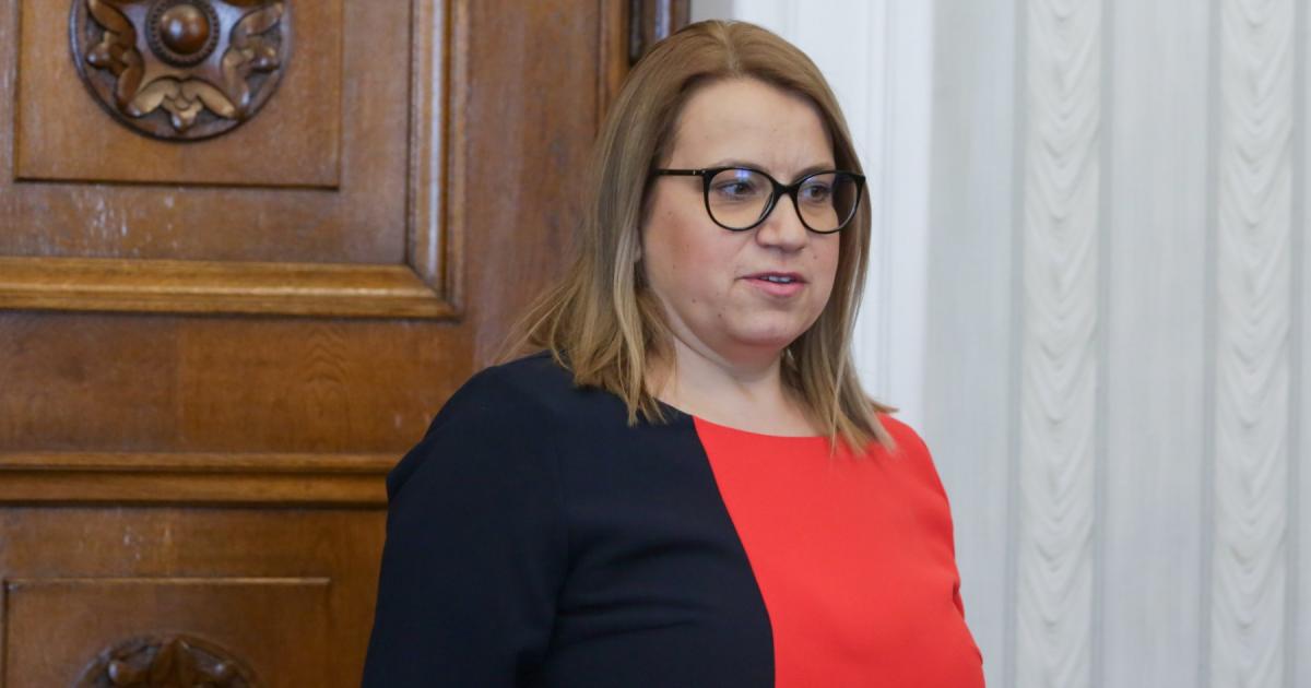 Държавният газов оператор Булгаргаз“ вече очаква още по-голямо поевтиняване на