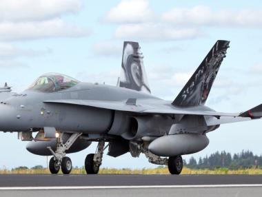 Финландия превърна магистрален участък в писта за изтребители