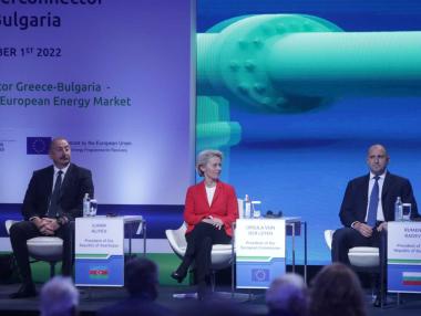 „Нова ера за България“: Фон дер Лайен откри газовата връзка с Гърция