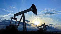 ОПЕК ще обмисли намаляване на добива на петрол с повече