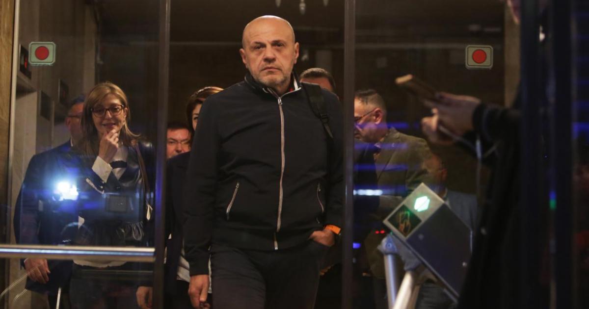 Водещите лица от ГЕРБ бяха лаконични и предпазливи в коментарите,