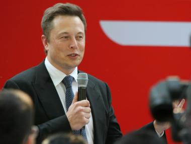 Мъск е готов да купи Twitter и да създаде приложение „X“