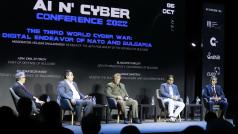 Войната се води на толкова различни нива че вече е