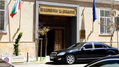 Служебният кабинет взе решение да не изключва руския петрол доставян