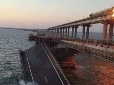 Каква е възможната причина за експлозията на Кримския мост?