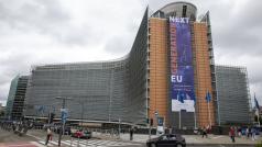 С голяма степен на тревога наблюдаваме развитието на събитията около