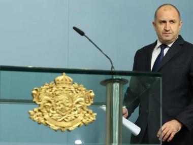 Радев насрочи първото заседание на Народното събрание