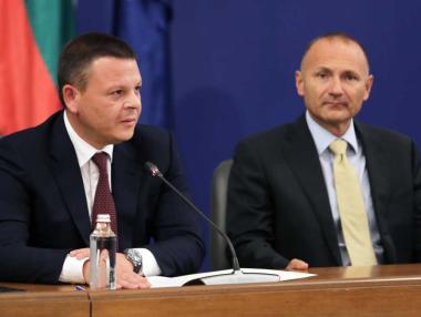 Кабинетът готви енергийни компенсации за домакинствата и бизнеса