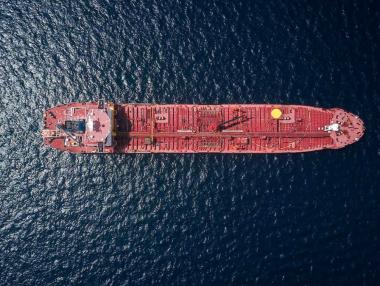 Защо Г-7 всъщност се простреля в крака с ценовия таван за руския петрол