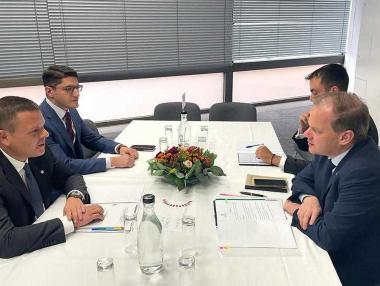 България и Гърция ще ускорят развитието на жп коридора Солун - Русе