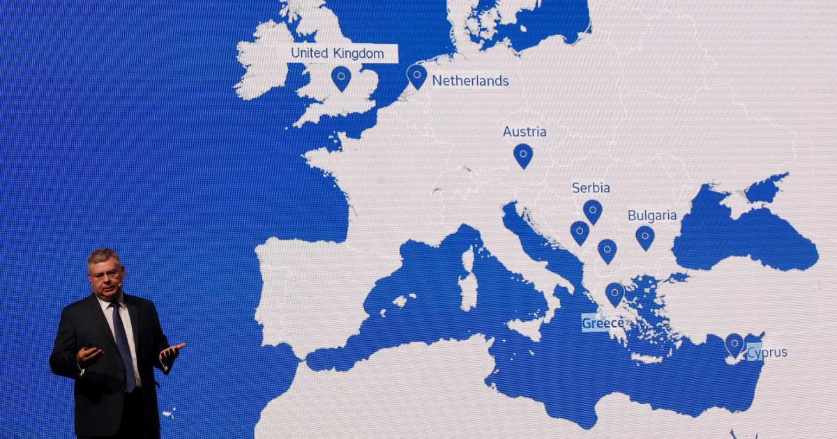 Собственикът на веригата бензиностанциите ЕКО – Hellenic Petroleum – обяви