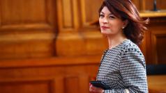 Председателят на парламентарната група на ГЕРБ Десислава Атанасова все още