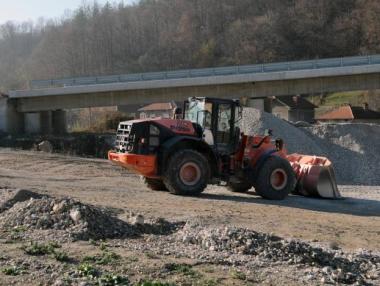 АПИ прекрати мегатърговете за поддръжка на пътища
