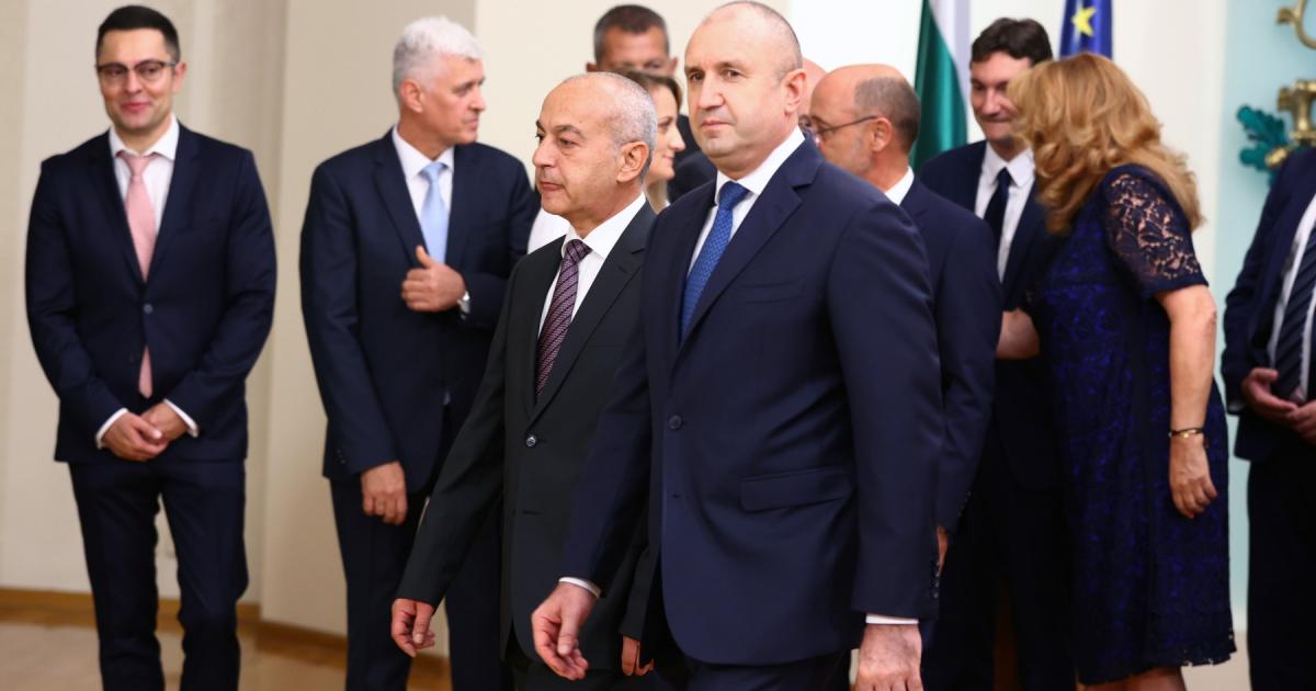 Сделката за изтребителите F-16 Бюджет и финансиСлужебният кабинет одобри покупка