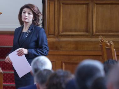 Поредна депутатска драма беляза разпределението на комисиите в НС