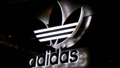 Германският спортен гигант Adidas сериозно обмисля да изгради новия си