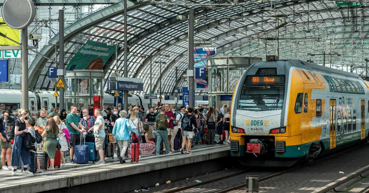 Германия предотврати заплахата от рецесия през третото тримесечие с неочакван