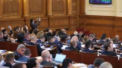 Депутатите отвориха данъчните закони за промениПромени в четири данъчни закона