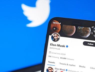 Уволнени служители завеждат съдебни дела срещу Twitter