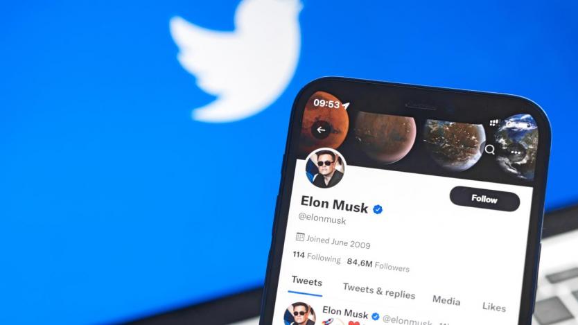 Уволнени служители завеждат съдебни дела срещу Twitter