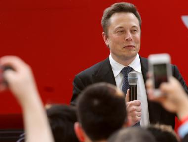 Мъск обеща на рекламодателите да махне фалшивите акаунти в Twitter