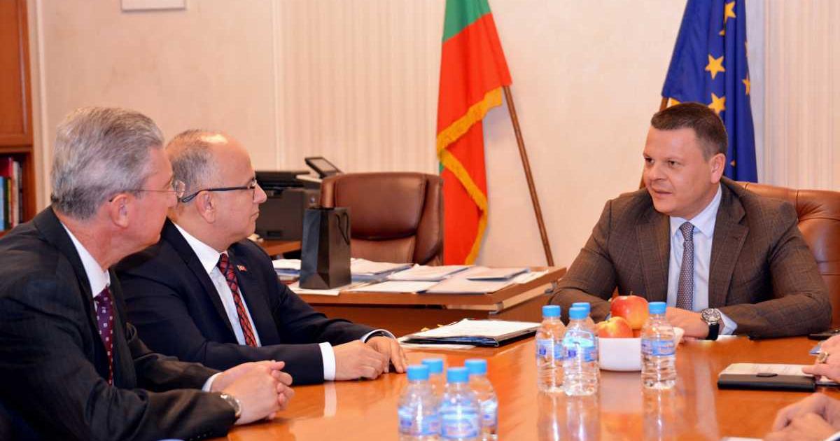 България и Турция ще се опитат да намалят голямото забавяне