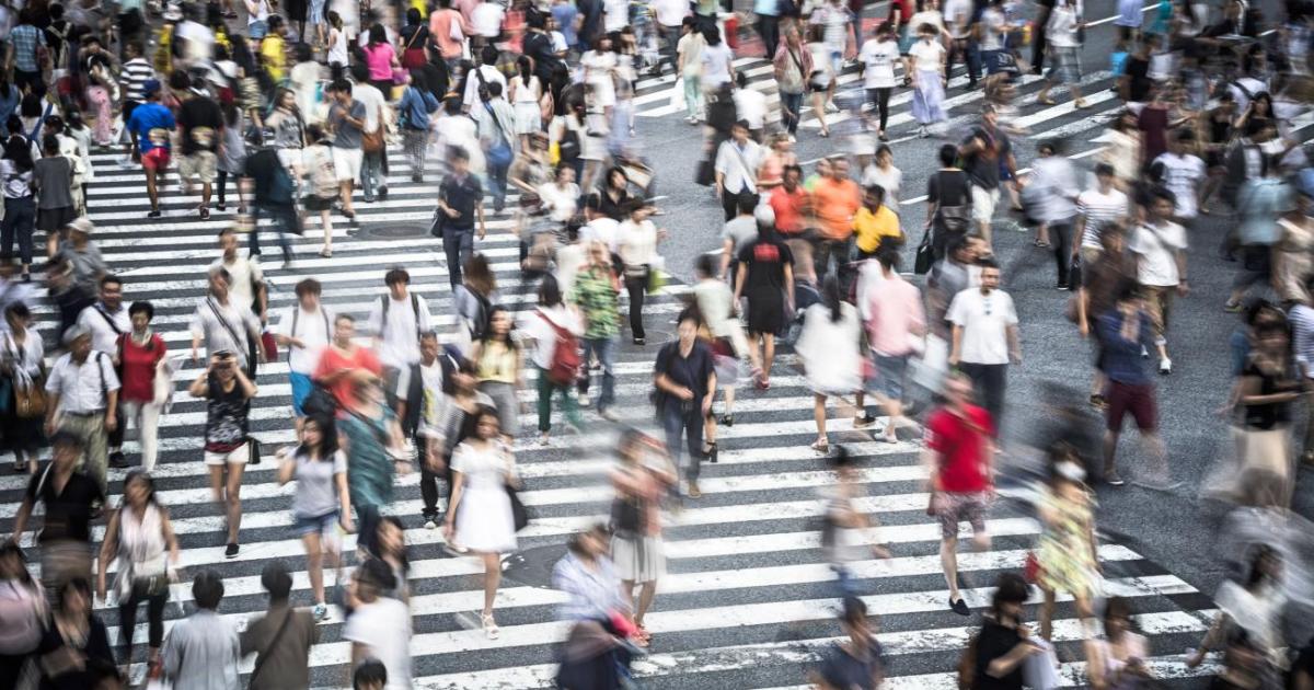 Населението на планетата вече е над осем милиарда души. Това