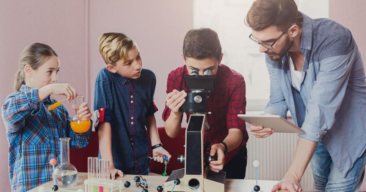 Българската асоциация на софтуерните компании (БАСКОМ) изрази резерви към големия