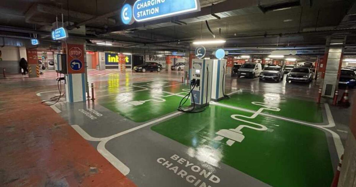 Най-големият в България оператор на публични зарядни станции Eldrive пусна в