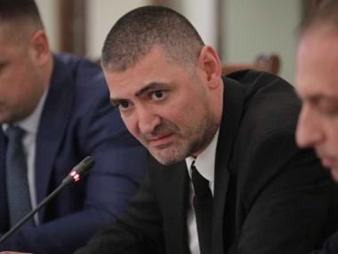 АПИ готви четиригодишни поръчки за поддръжка на пътища