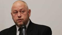 Обществените поръчки за закупуване на нови влакове и локомотиви които