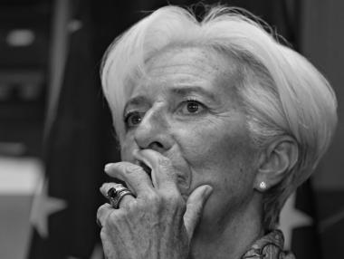 ЕЦБ започва най-голямото изтегляне на пари от финансовата система