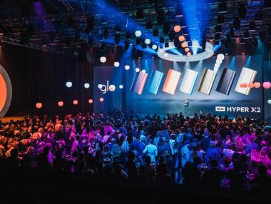 Усъвършенстваният glo hyper X2 дебютира в България с невиждан спектакъл