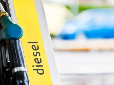 Европа се запасява с руски дизел преди предстоящото ембарго