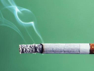 Цигарите започват да поскъпват поетапно от март 2023 г.