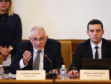 Социалната комисия прие пенсиите да се вдигат по ново „швейцарско правило“