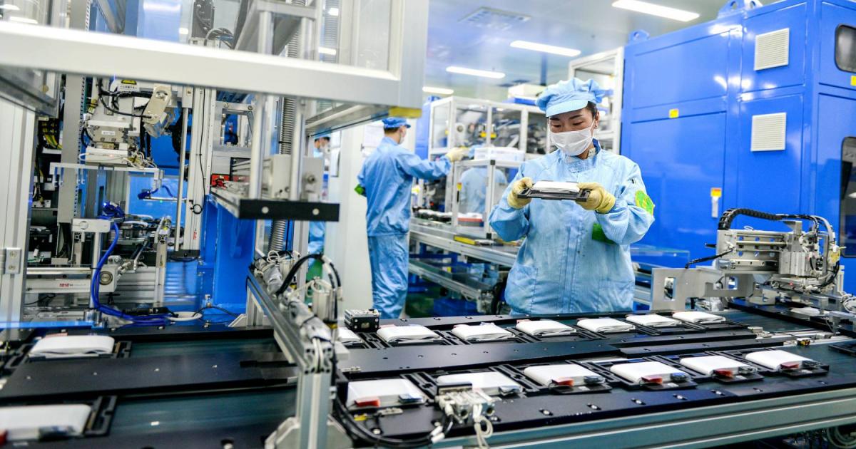 Повече от 300 000 случая на коронавирус са открити в