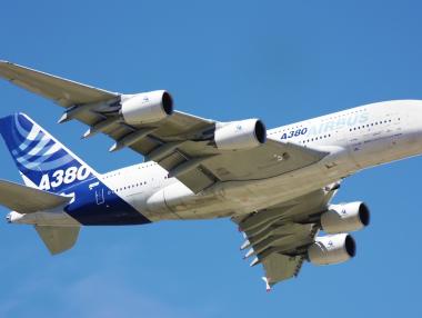 Airbus подготвя клиентите си за забавяне в доставките на самолети